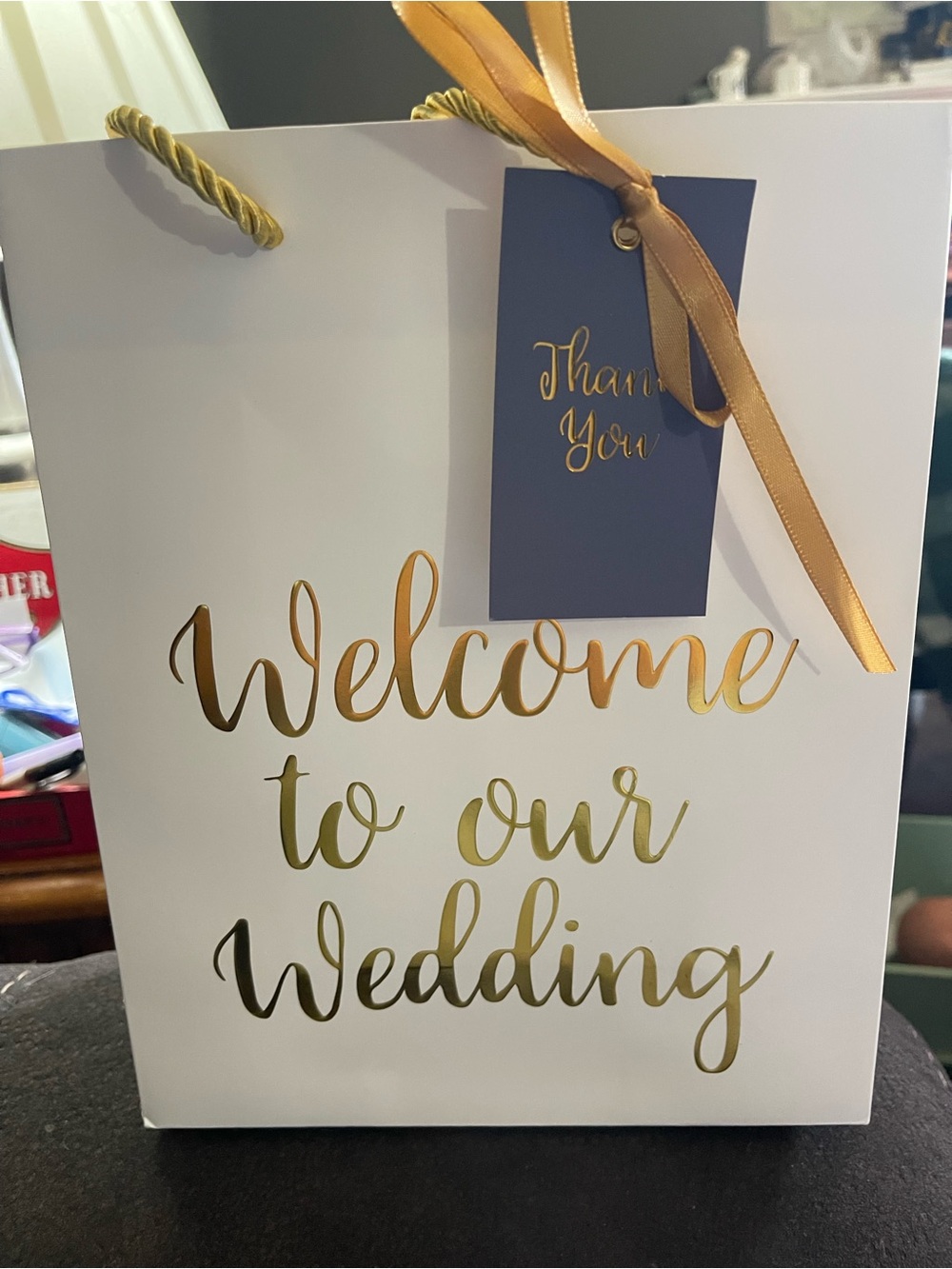 20 Wedding Gift Bags with Gold Foil 'Welcome to our Wedding' - White and Gold
